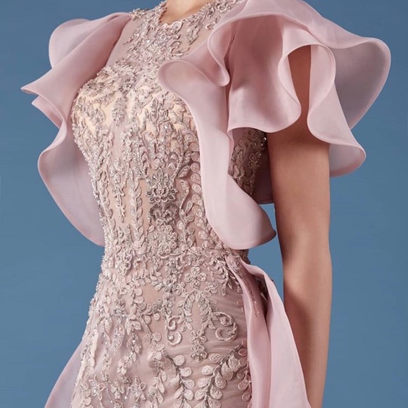 Missaki couture gown - Picture 3 of 3